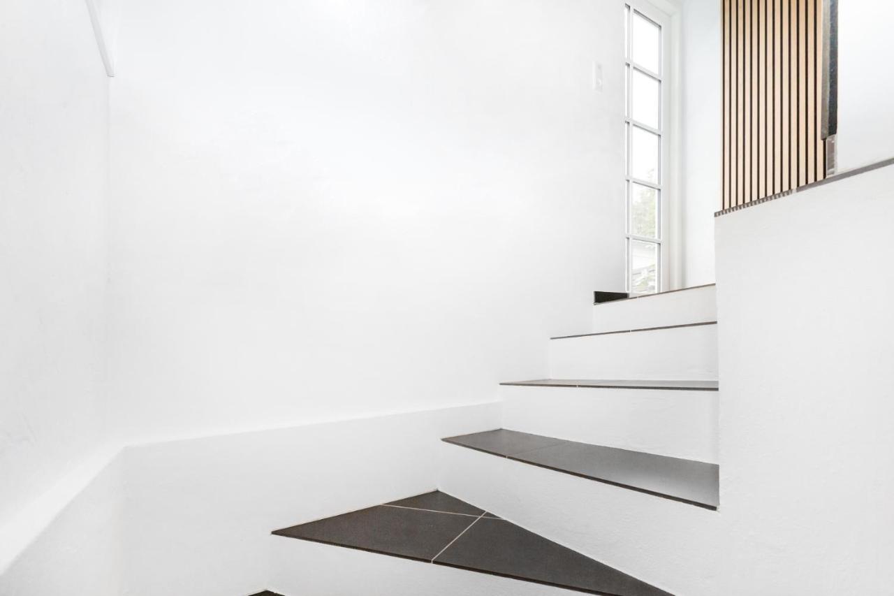 Moderne & Fuldt Udstyret Lejlighed M.Plads Til 4 Hojbjerg Exterior photo
