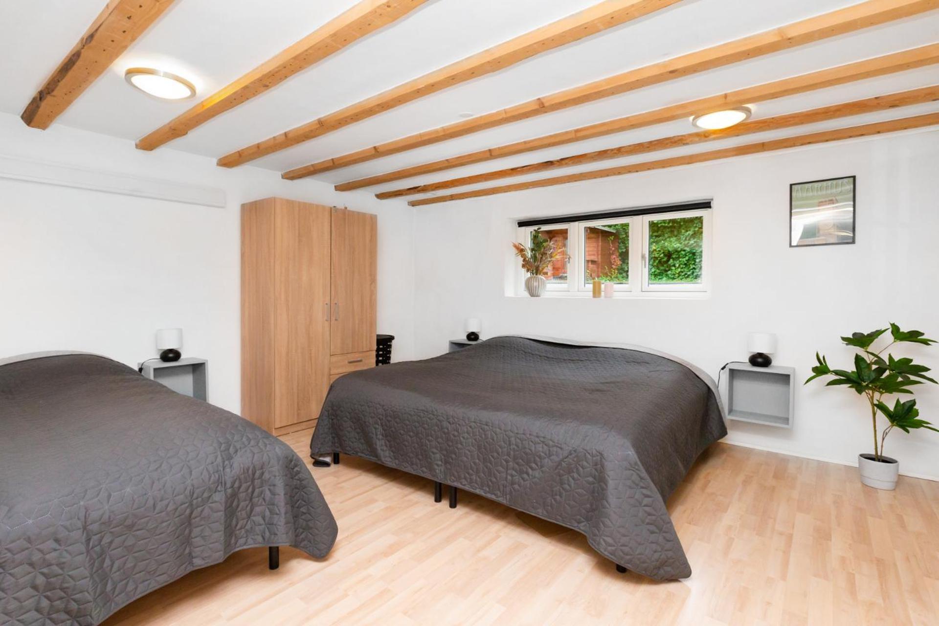Moderne & Fuldt Udstyret Lejlighed M.Plads Til 4 Hojbjerg Exterior photo